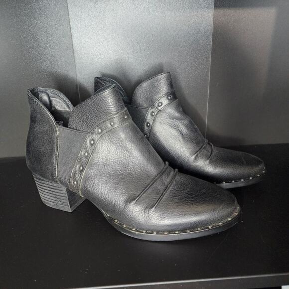 Earth boots - Picture 1 of 1